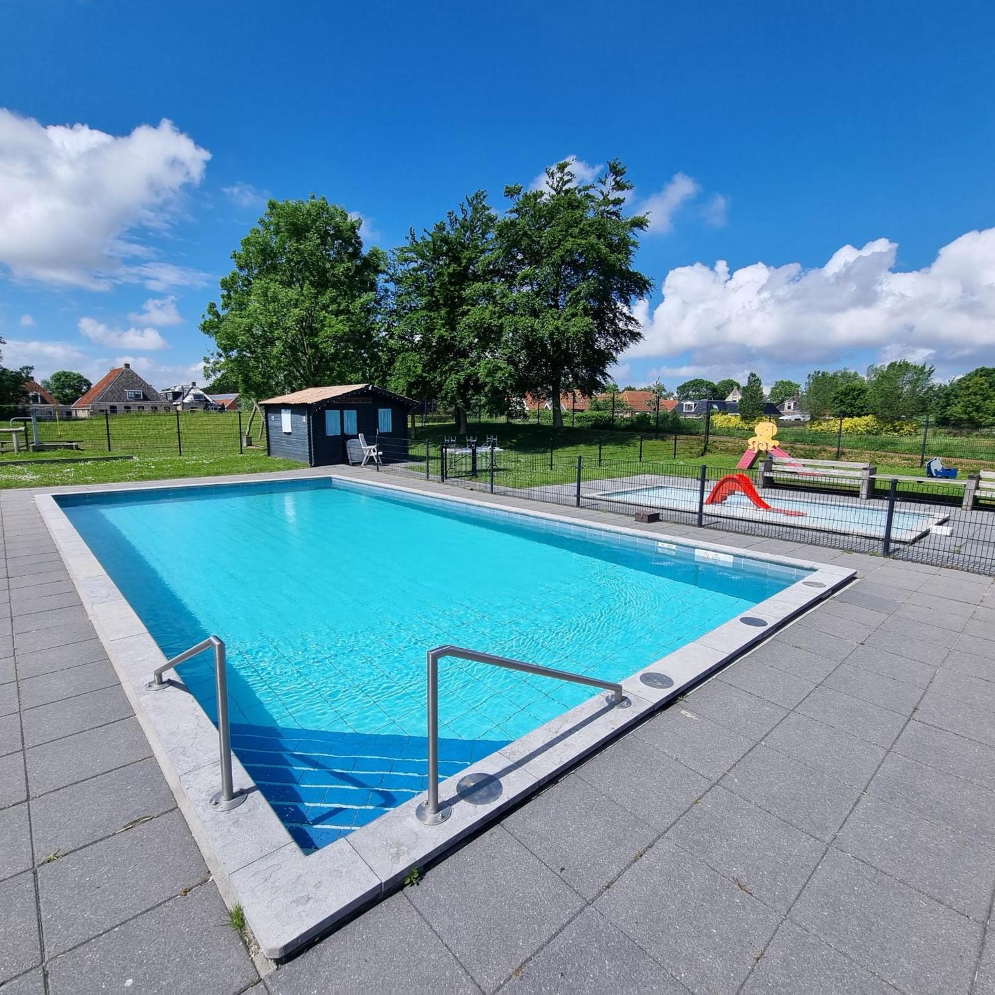 4-Persoons Vakantiehuisje Simmerwille Tzummarum Екстер'єр фото